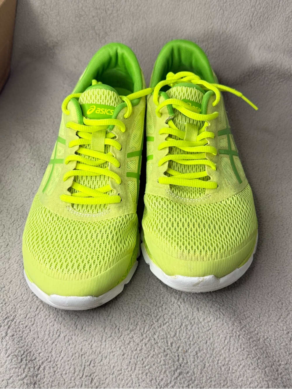 ASICS Neon Sharp Green Running Running women Shoes 6.5